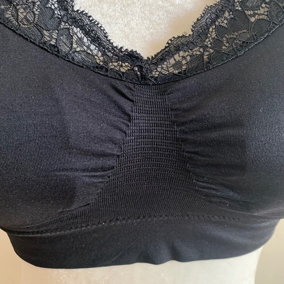 Simply Basic seamless soft cup bras removable pads size L - Picture 3 of 10